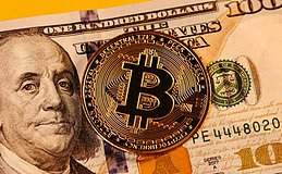 立法重启、上市提速、比特币涨跌争议难休