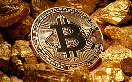 2025年的BTC价格预测曾错的多么离谱？