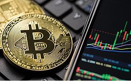 比特币重回7万美元 地缘政治危机避险资产再现？