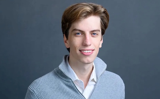 Selling Nvidia and buying power plants, a 27-year-old AI investor earned $5 billion in a year.